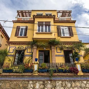 Alicia Guest house