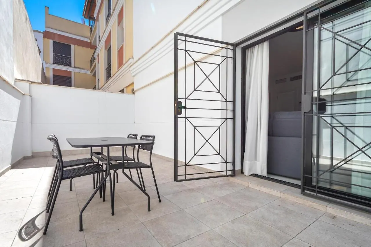 Malaga Rivas 34 Suites Homes Hotel apartamentowy